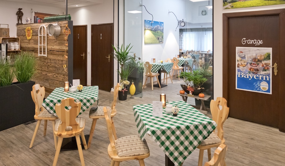 Hotel And Restaurant Edel Weiss Bremen 49/71