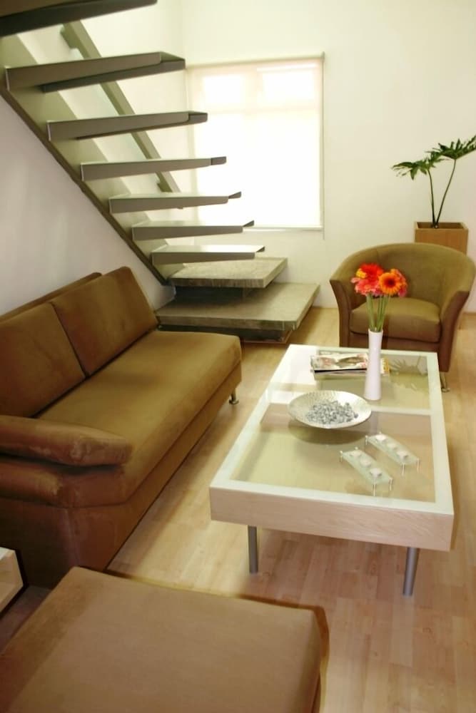 Hotel Piedraluna 26/28