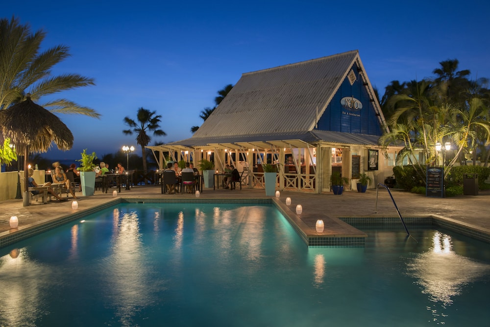 Lions Dive Beach Resort Curacao 70/72