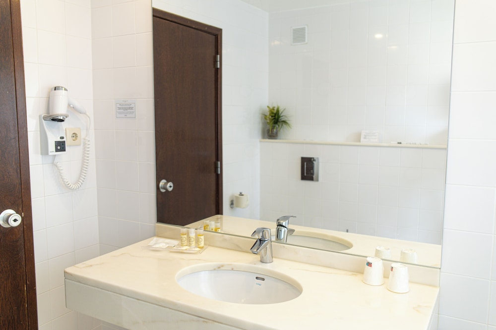 Hotel Sao Jose 48/50