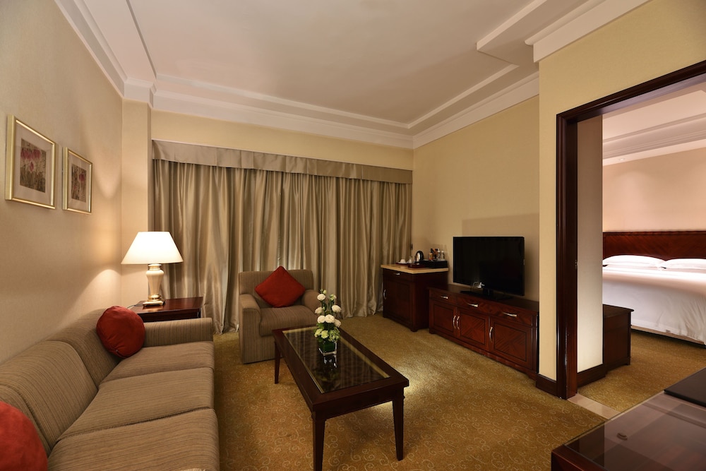 Hotel Equatorial Shanghai 23/34