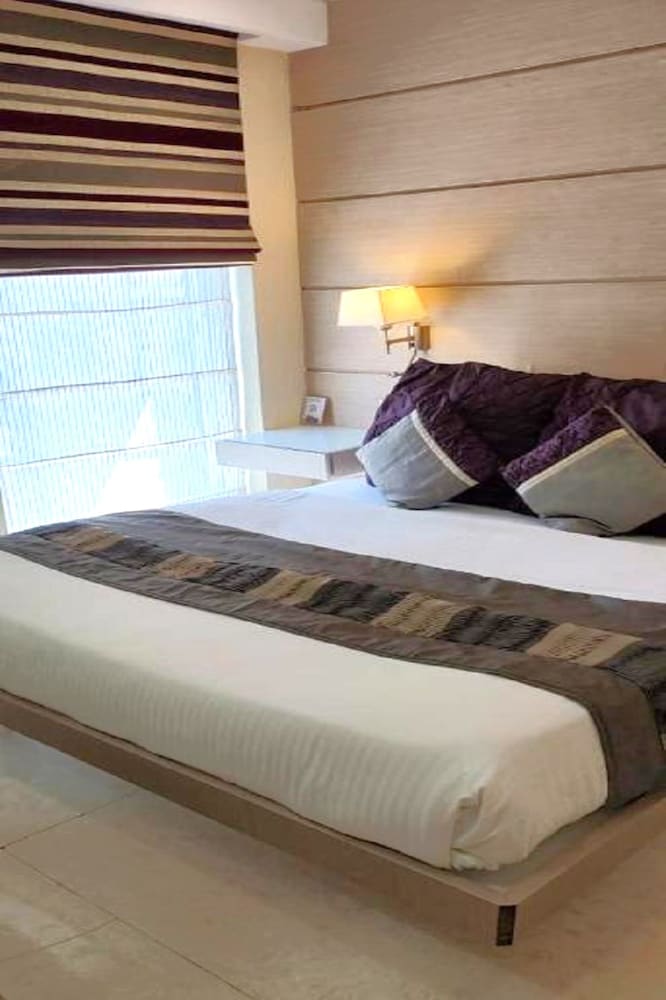 STANDARD, DOUBLE BED