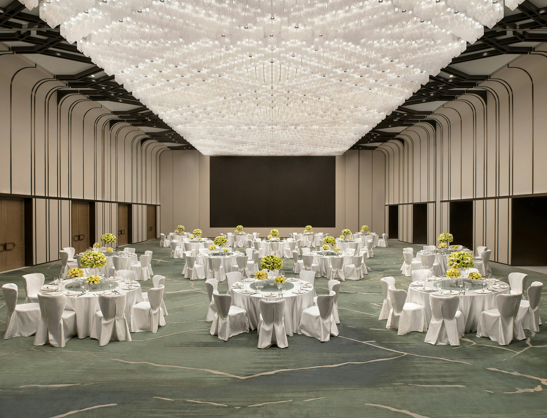 Four Seasons Hotel Dalian 46/57