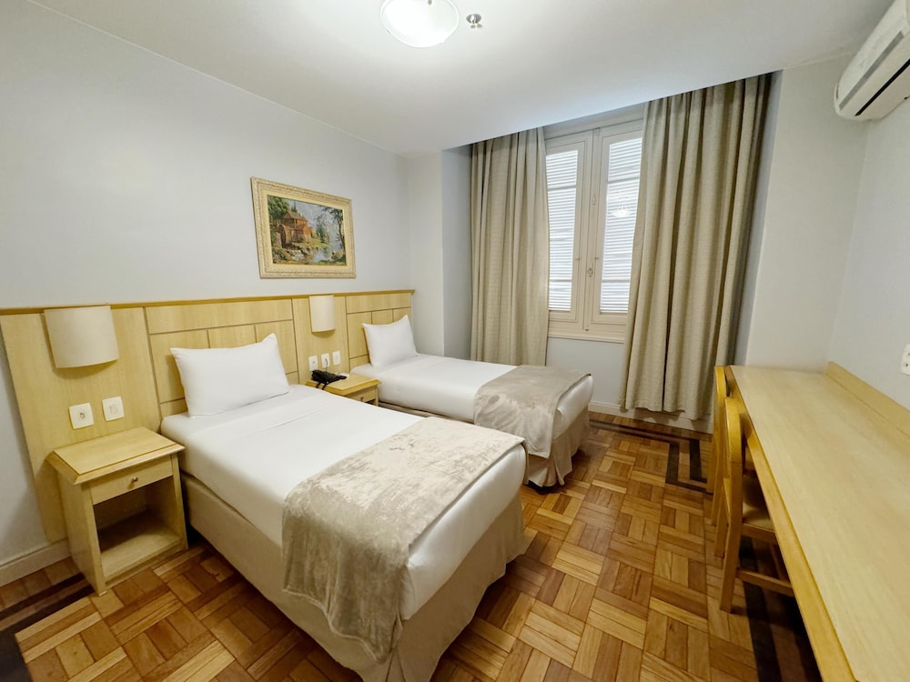 STANDARD, TWIN BEDS