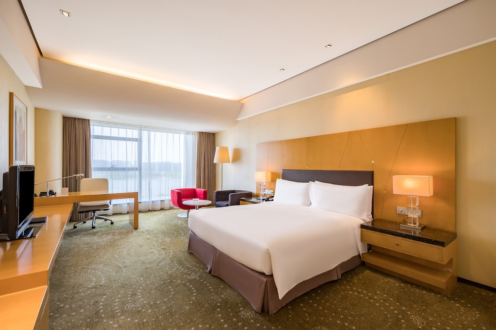 Crowne Plaza Tianjin Binhai 9/50