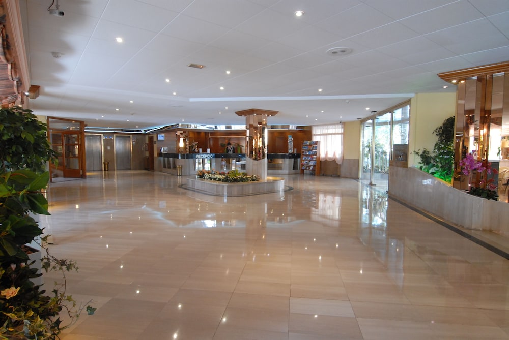 Beverly Park Hotel Spa 7/66