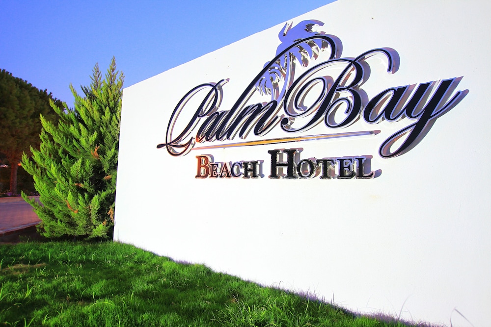 Palm Bay Beach Hotel 4/61