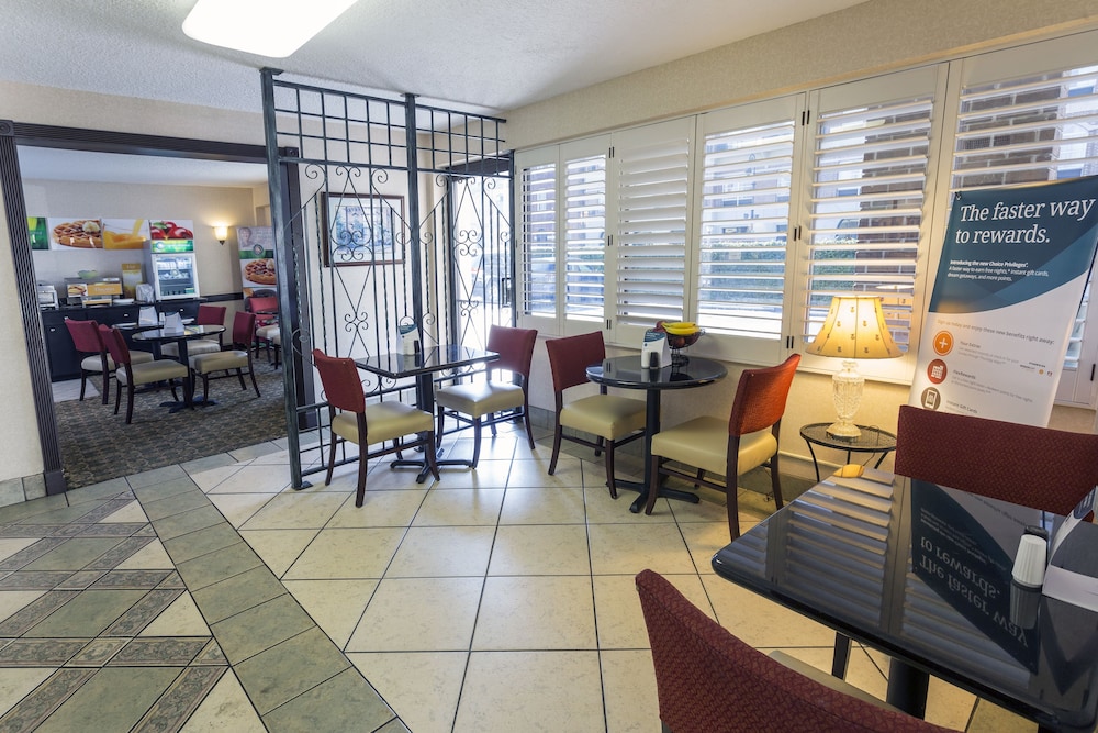 Quality Inn Savannah Historic District 14/31