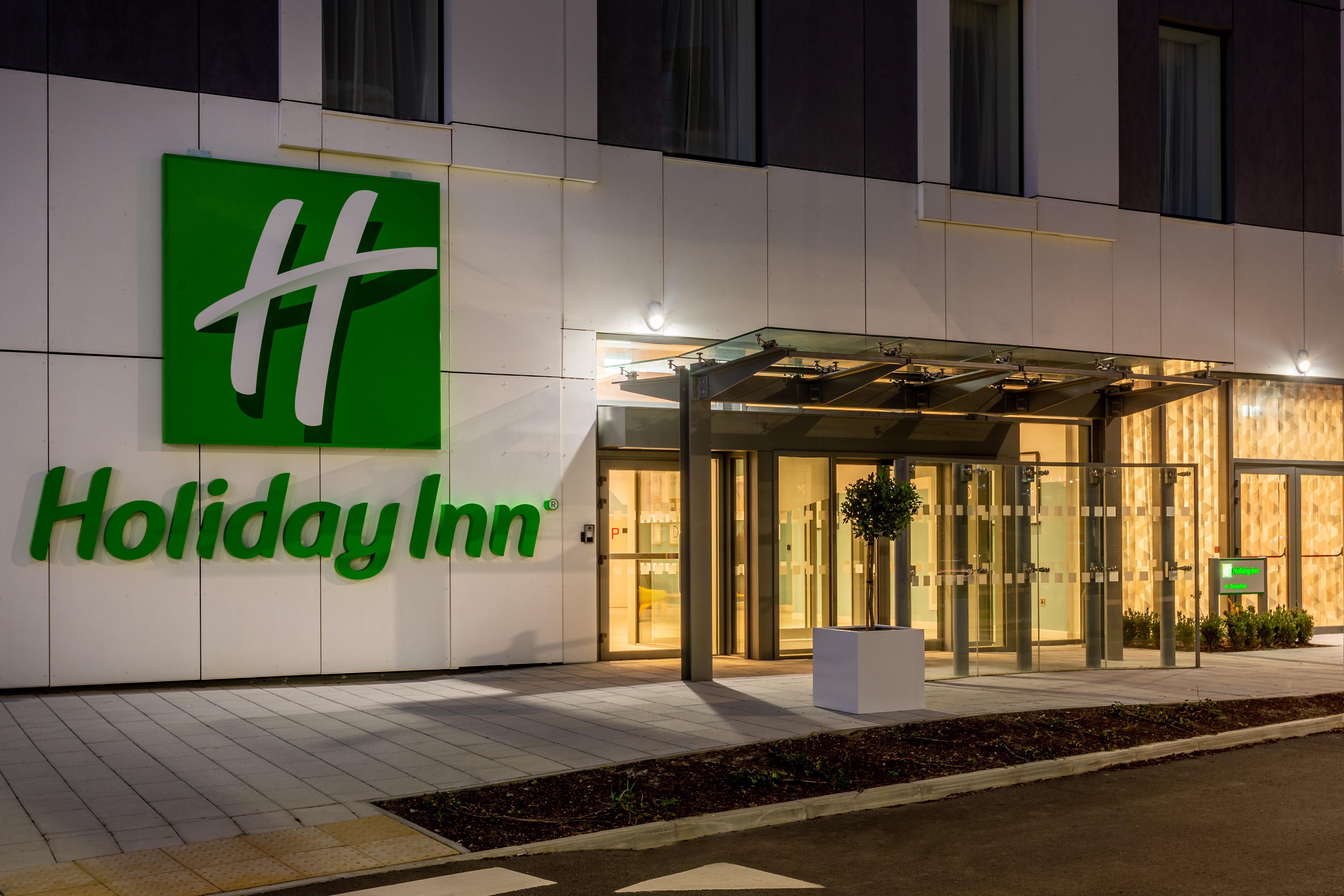 Holiday Inn - Dublin Airport 4/50