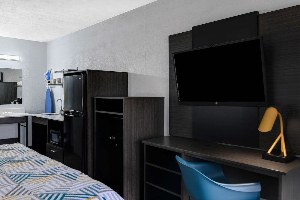 Studio6 Meridian, MS – Bonita Lakes 30/47