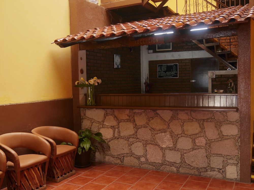 Hotel Estefania 7/45