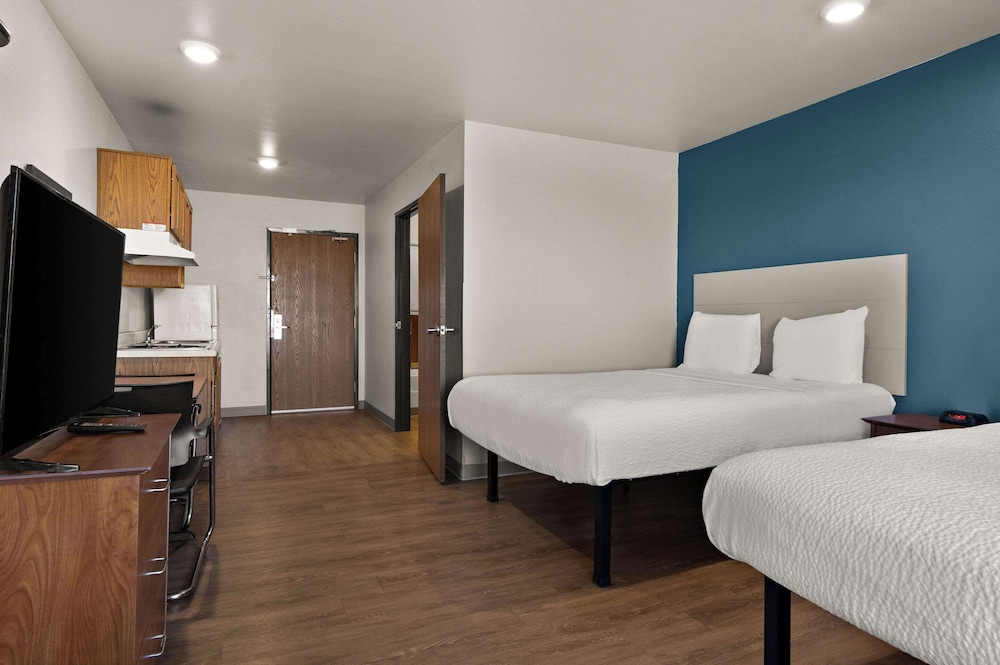 Efficiency, Suite, 2 Queen Beds, Accessible