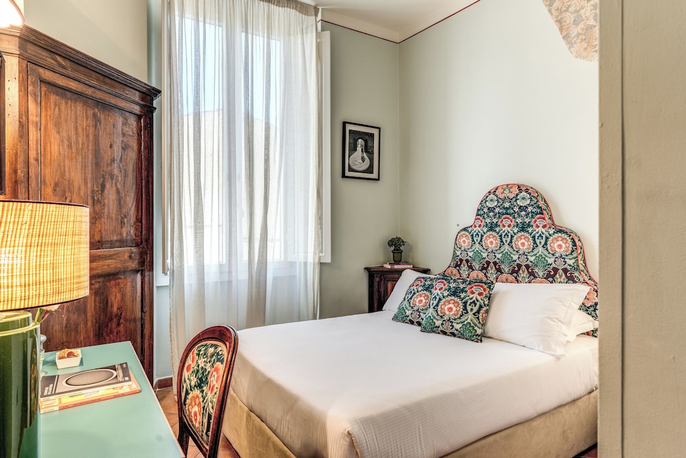 BASIC, DOUBLE BED