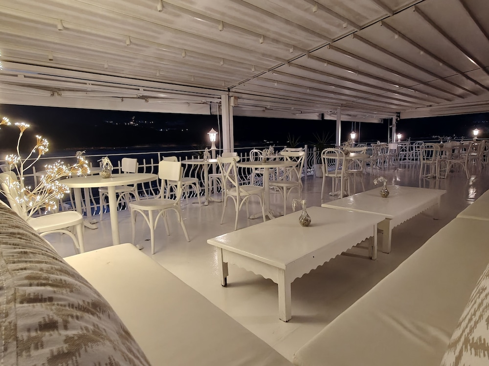 Club Capa Hotel 38/48