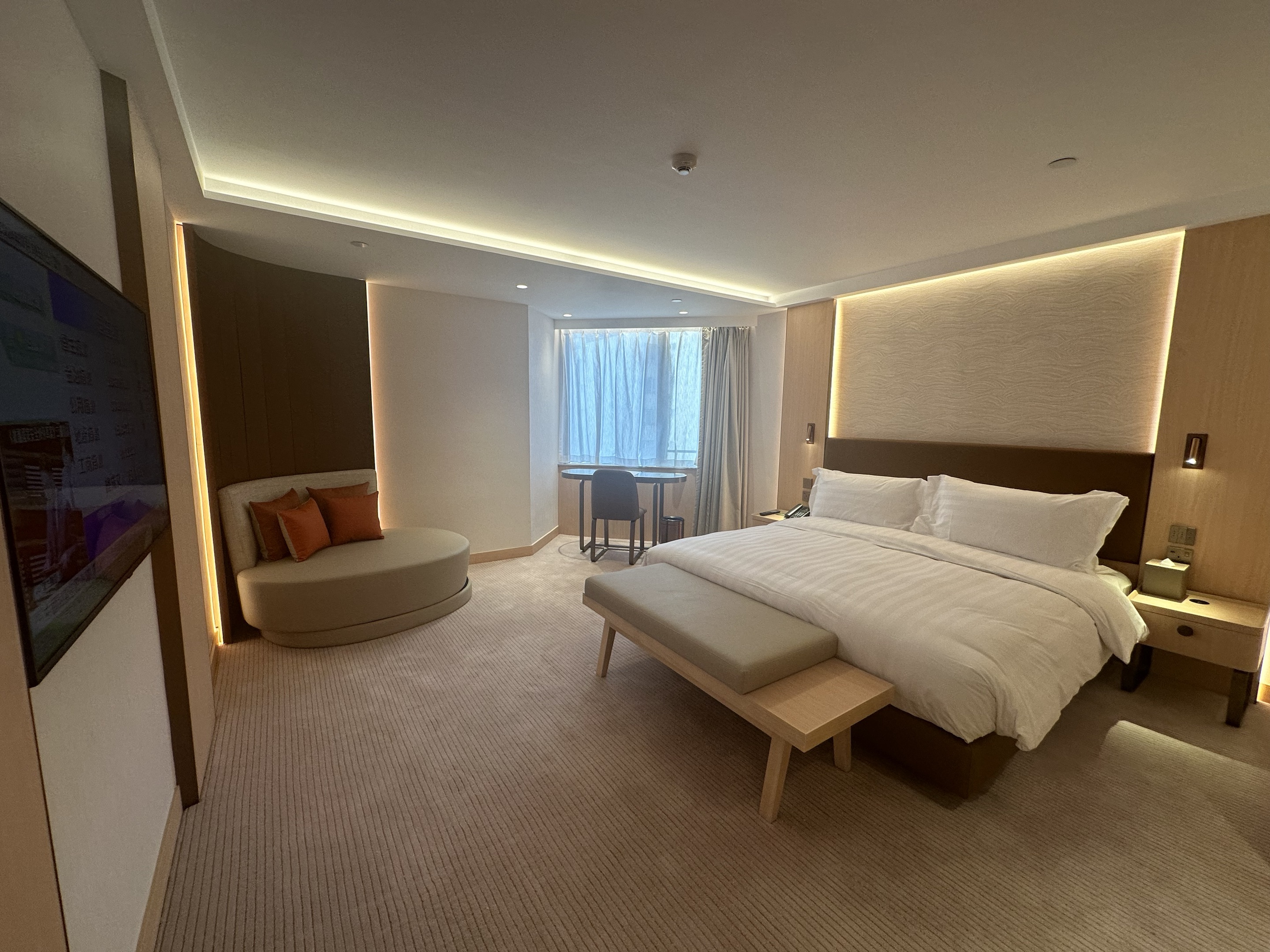 Newly Renovated Non-Smoking City View Deluxe Room with Queen Bed