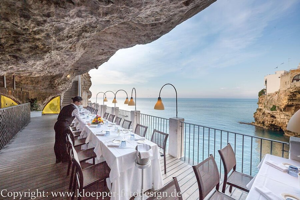 Grotta Palazzese 44/50