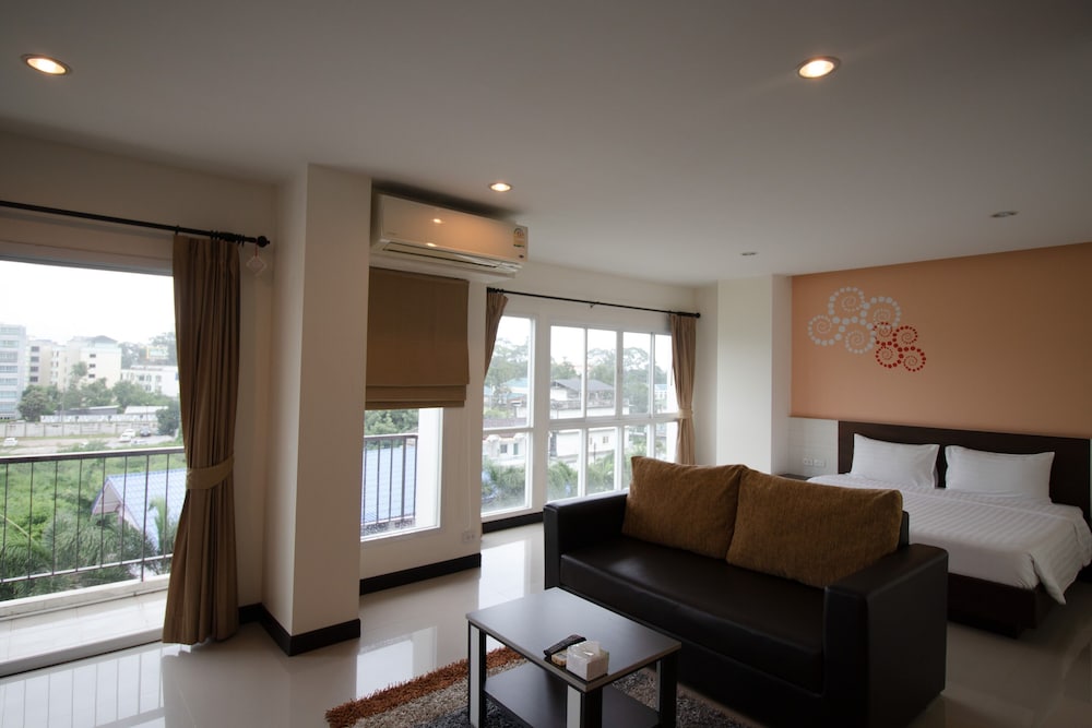 Phavina Hotel & Grand Boutique Rayong 40/72