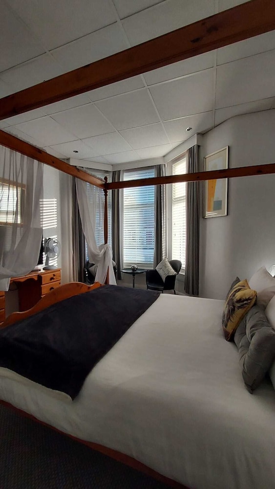Rock Dene Hotel - Guest House 23/50