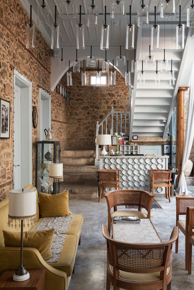 Delight Deluxe Boutique Hotel 55/79