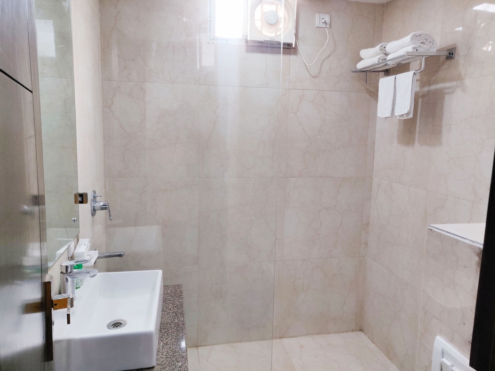Hotel Seven Inn Bodhgaya 18/21
