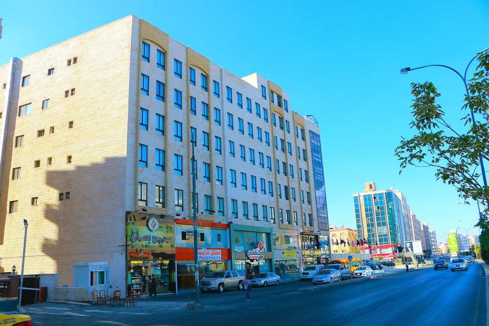 CITY ROSE HOTEL SUITES 4/67