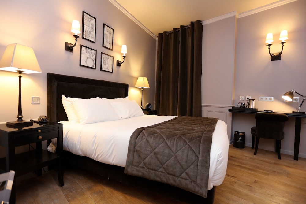 غرفة سوبيريور بسرير كوين لذوي الإعاقة، Hotel Saint-Louis Pigalle 2/4