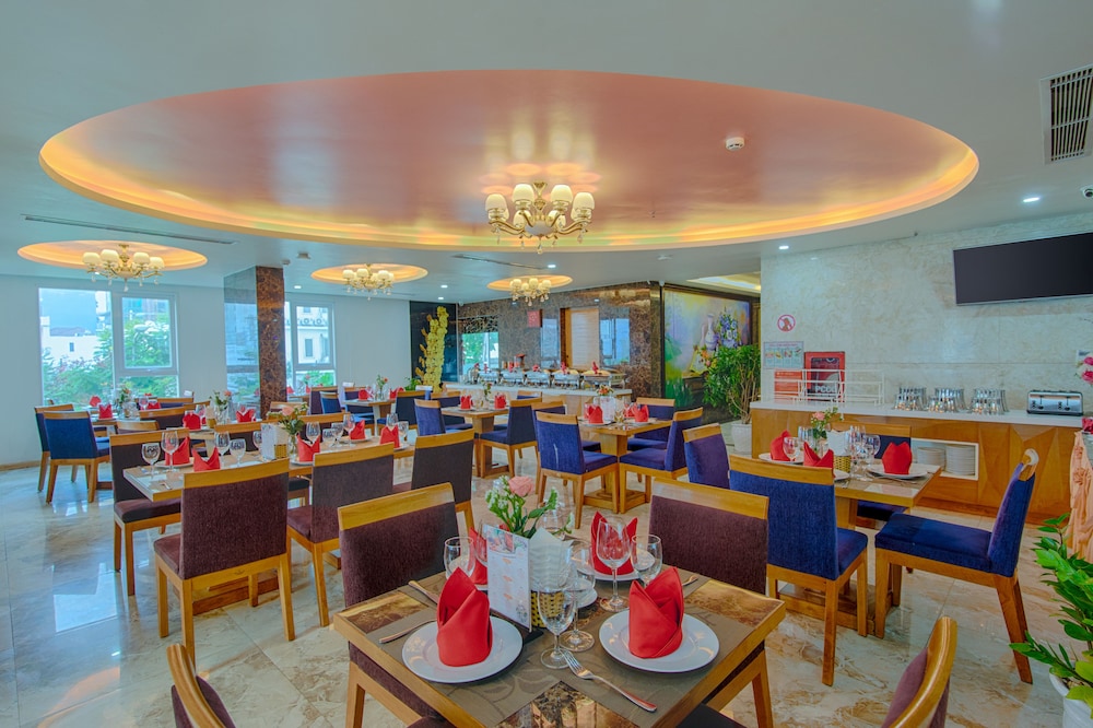 Sea Queen Hotel 40/50