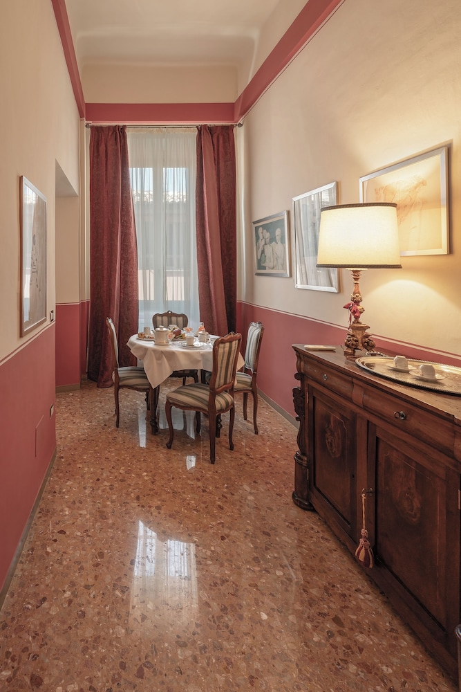 Palazzo Rotati 19/50
