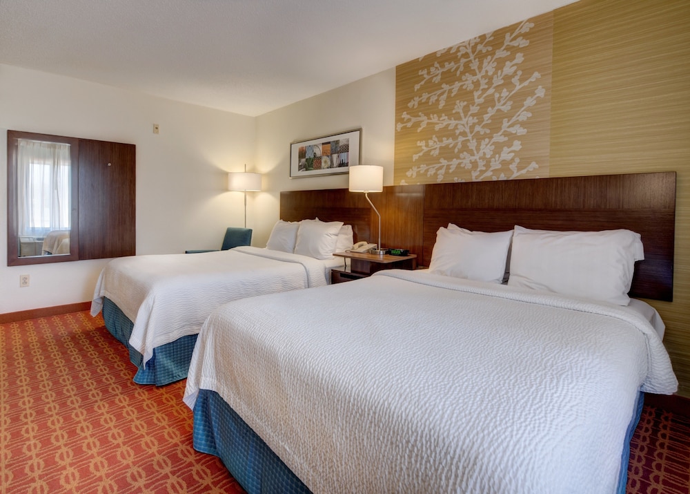Fairfield Inn Potomac Mills 13/47