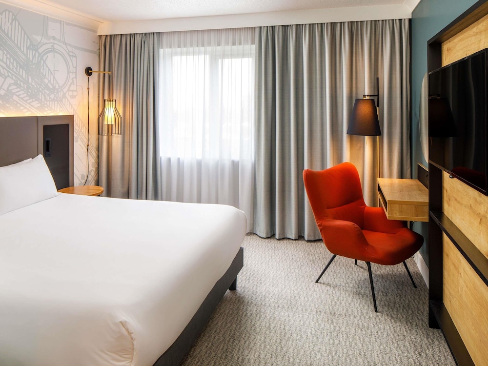 Mercure Birmingham West Hotel 11/63