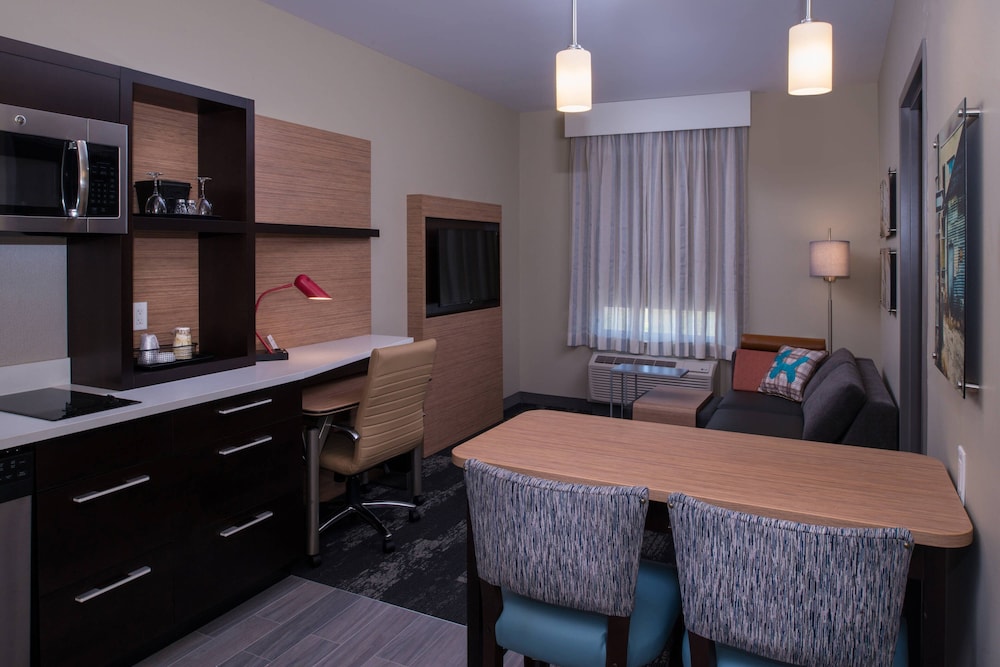 Towneplace Suites Saskatoon 20/30