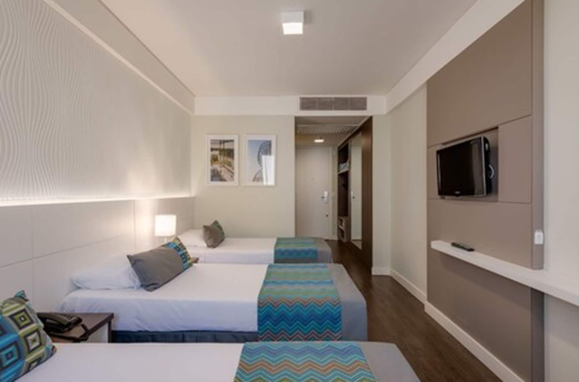 STANDARD, TRIPLE, 3 BEDS