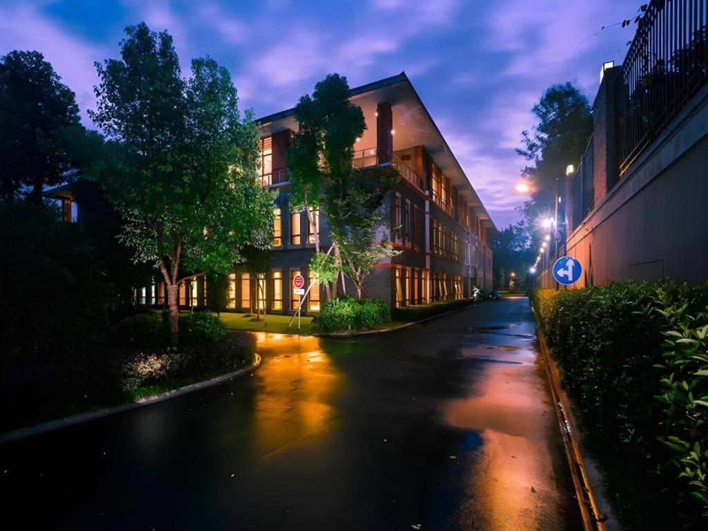 Hangzhou Xixi Nade Runzeyuan Resort 56/60
