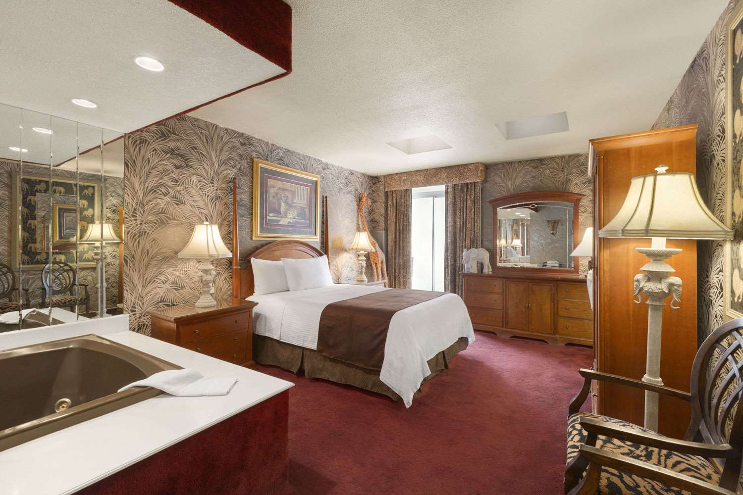 Travelodge by Wyndham Niagara Falls Fallsview 8/15