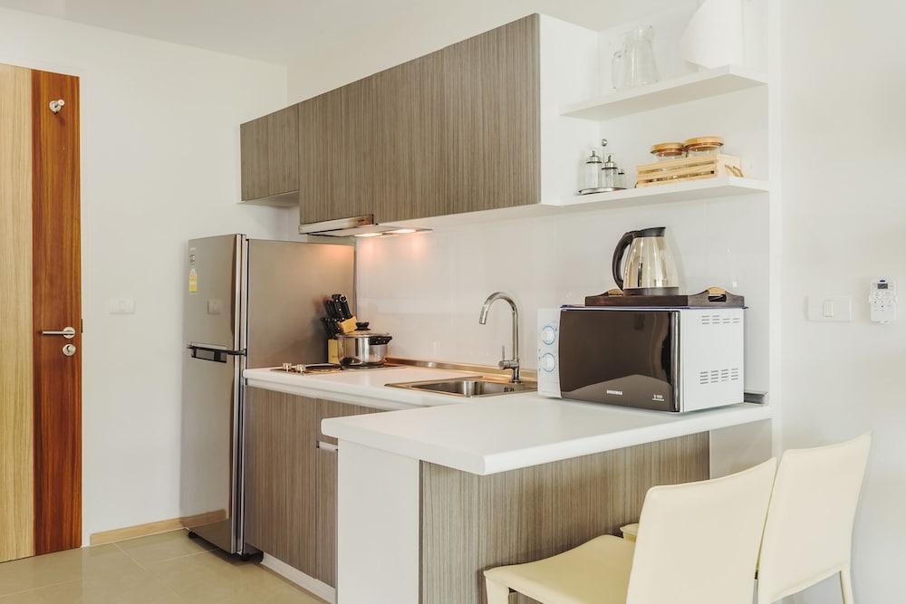 Condo in Kata in Ozone - Unit A606 7/20