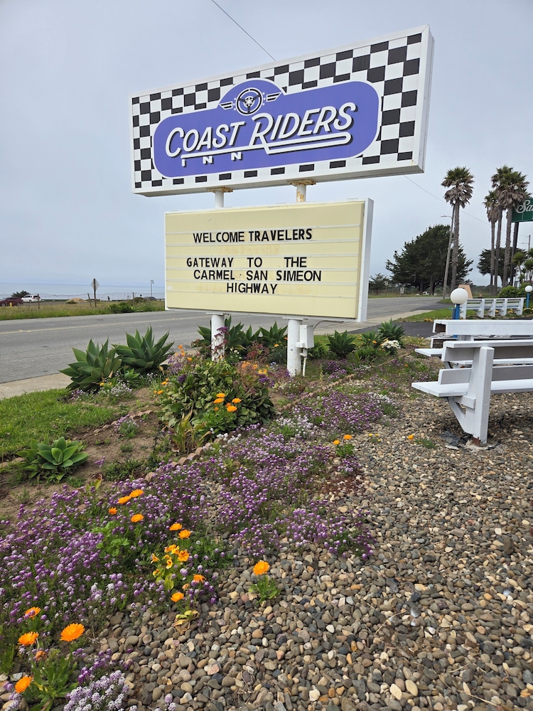Coast Riders Inn 3/50
