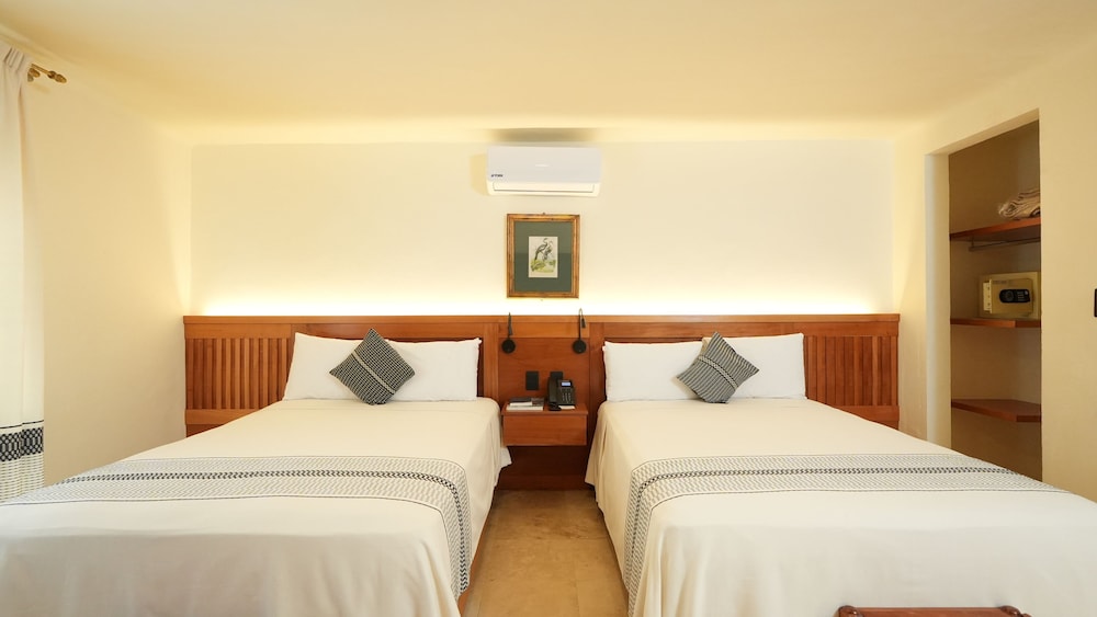 Hotel Marques del Valle 10/50