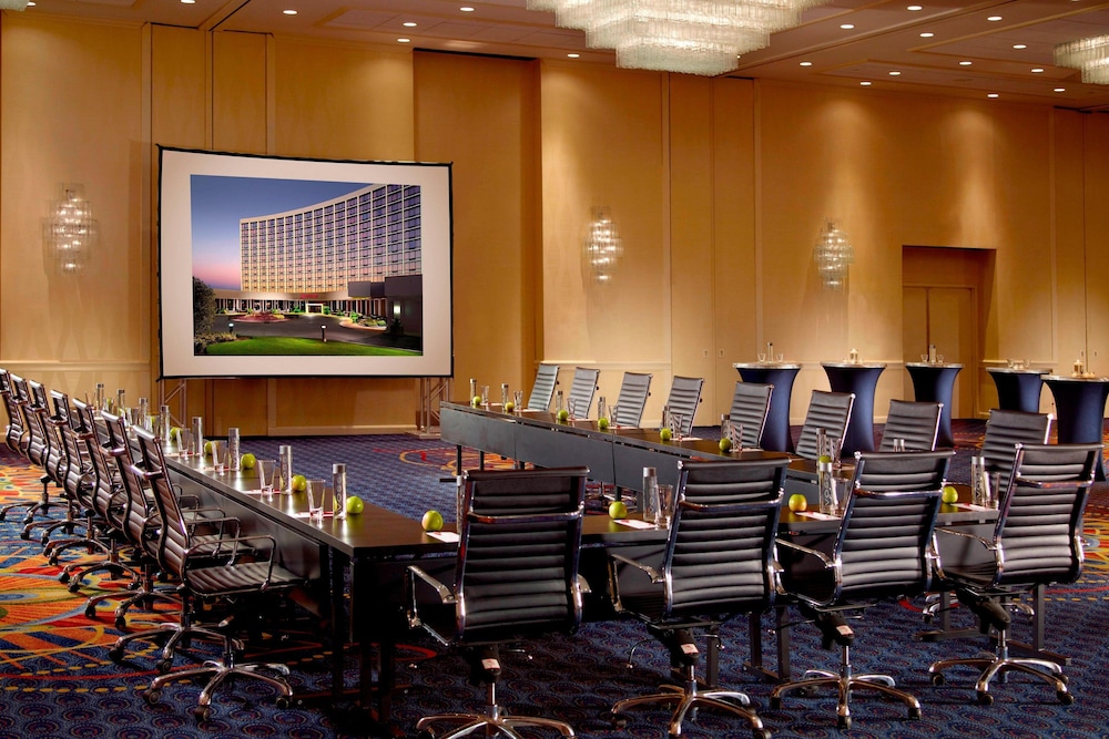 Chicago Marriott Oak Brook 40/41