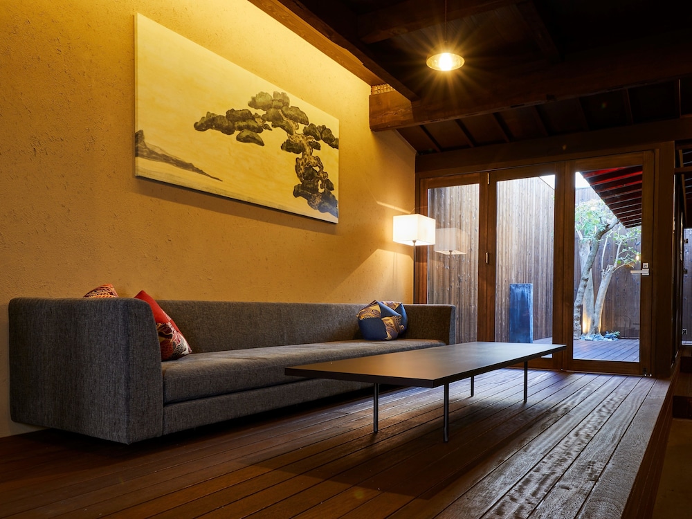 Rinn Premium Machiya Townhouse Kyoto Nijo Castle North [VR] 32/50