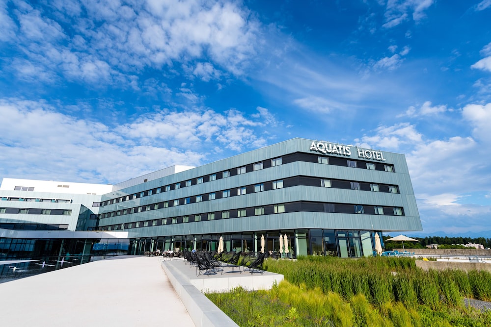 Aquatis Hotel 3/56