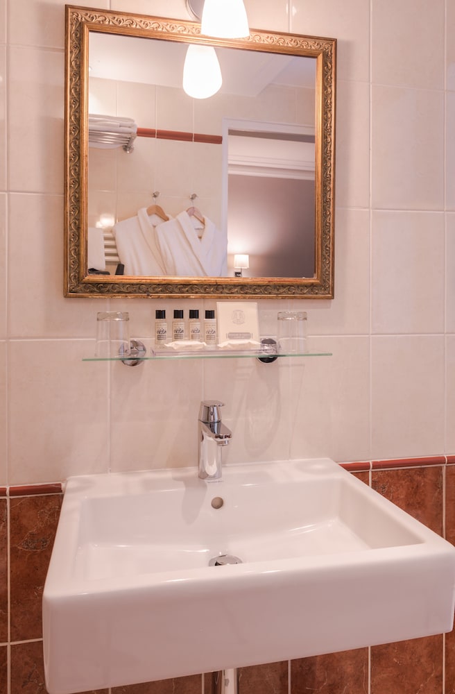 Hotel Magda Champs Elysees 57/65