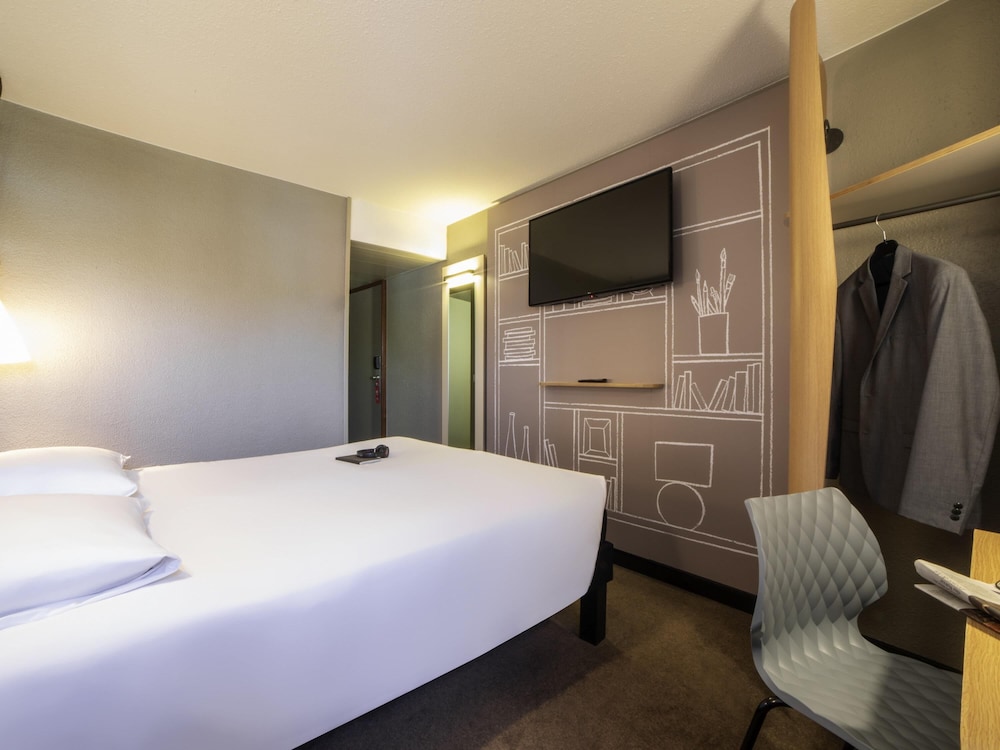 Ibis Creteil 24/68