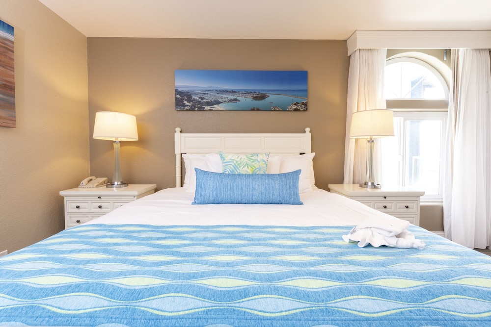 Capistrano Surfside Inn 34/83