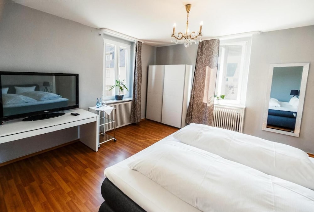 Hotel and Restaurant Tanne 9/36