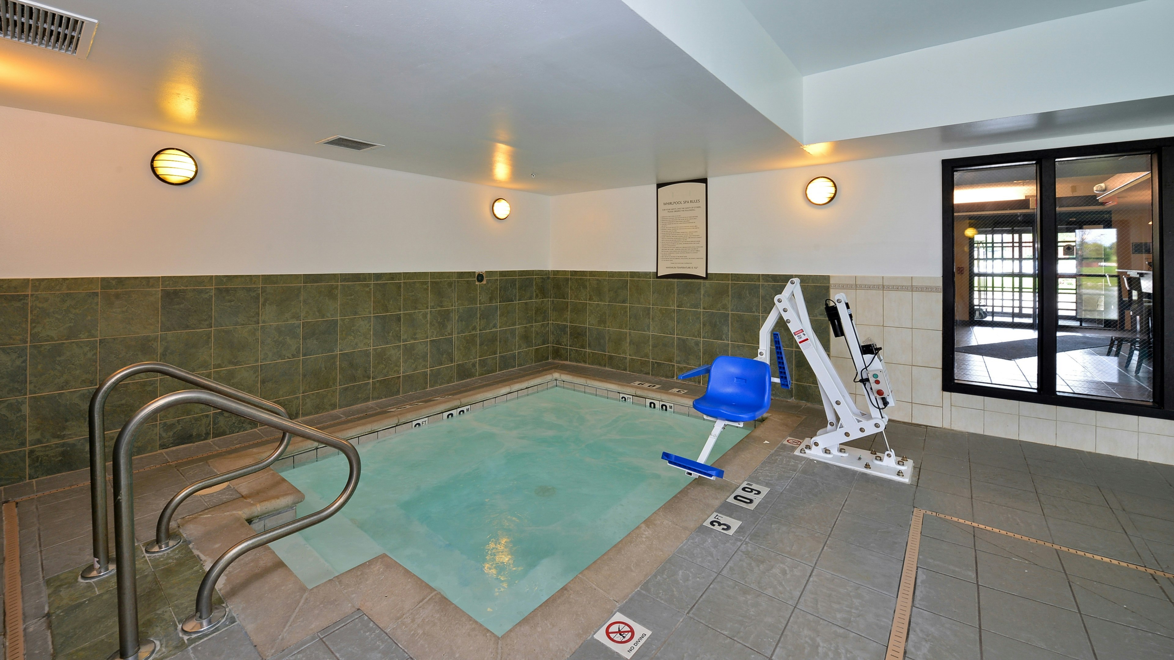 Staybridge Suites West Des Moines 35/76