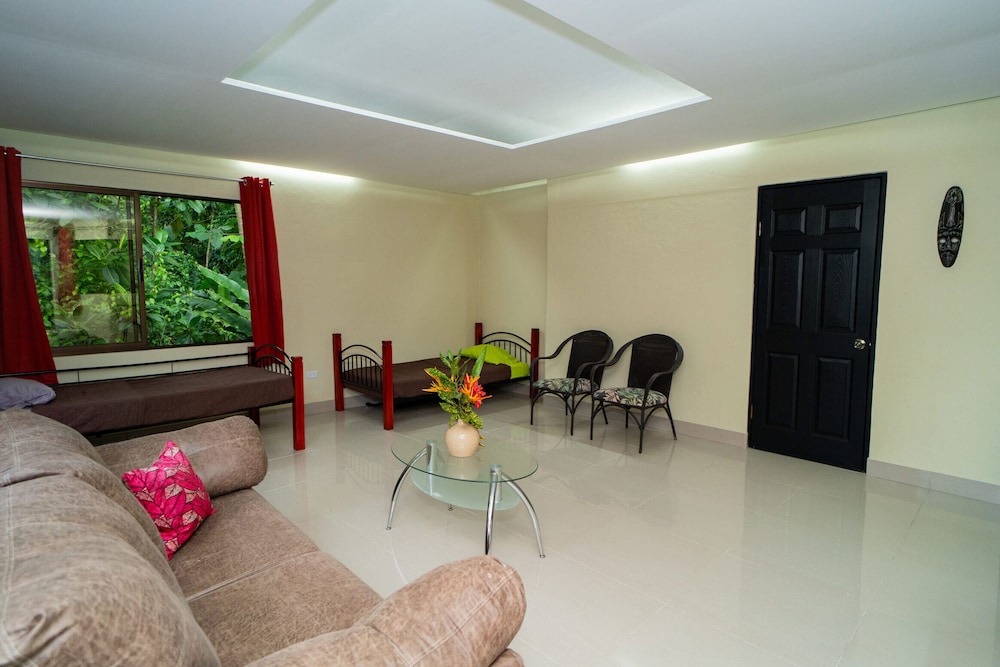 Heliconia Island 50/74