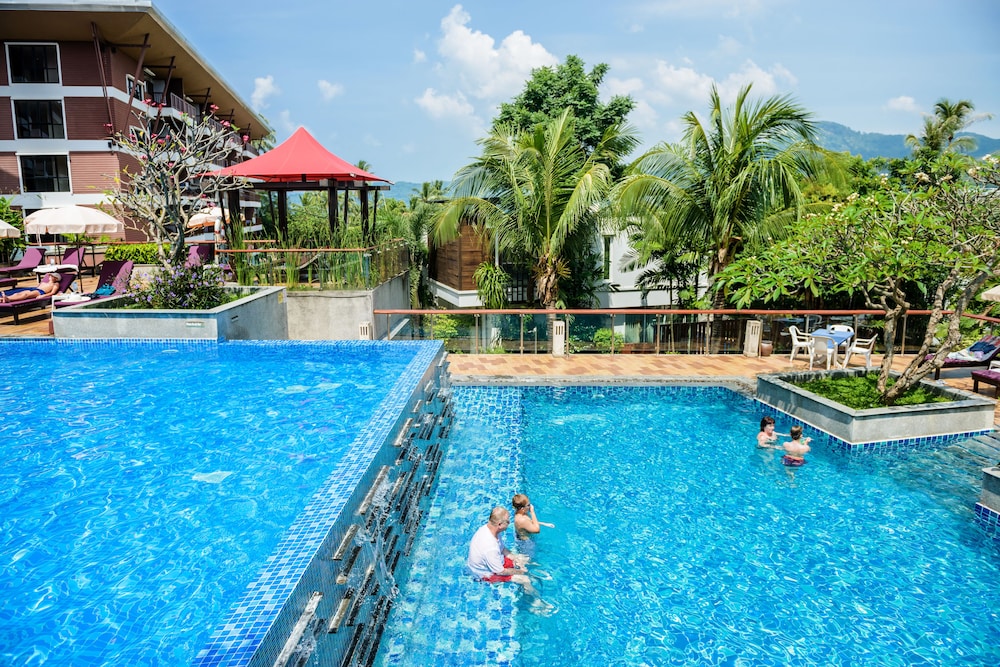 Peach Blossom Resort 46/50