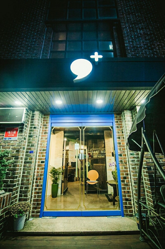 Comma Plus Guest House - Hostel 7/30