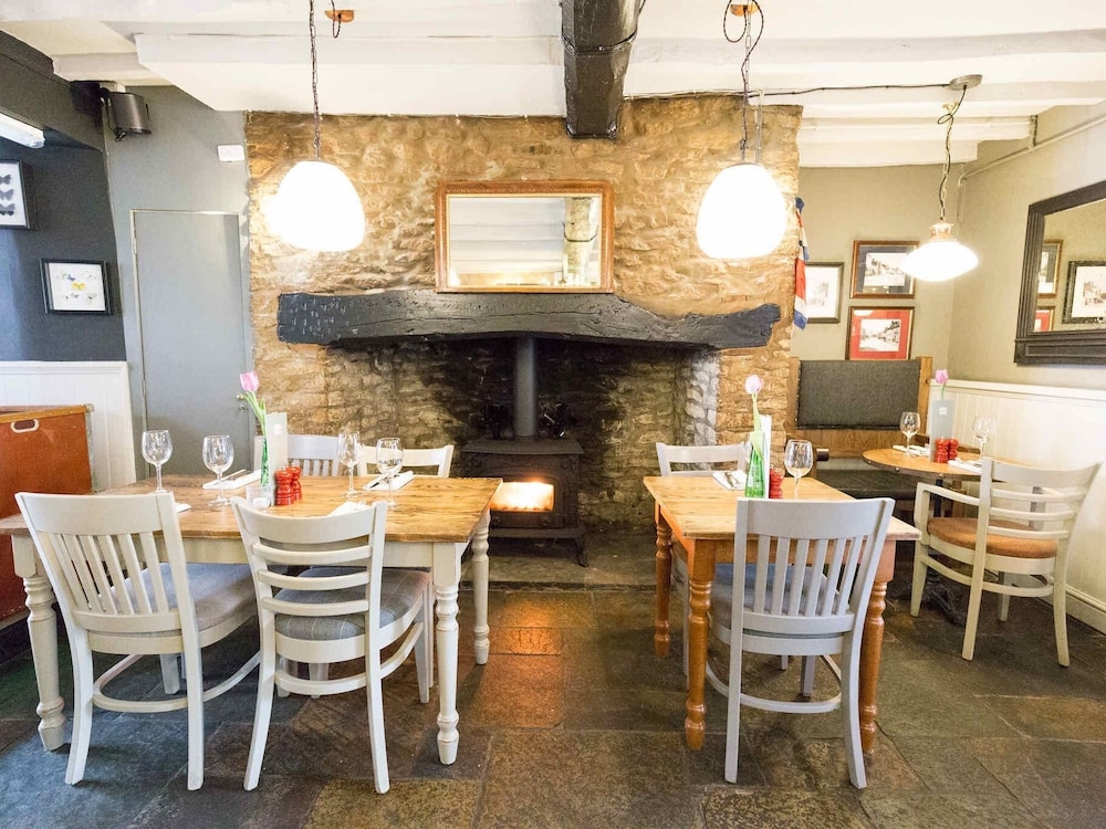 The Plough 16/21