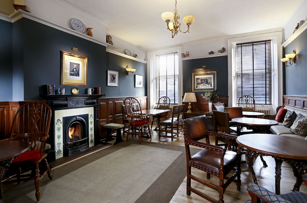 Tufton Arms Hotel 50/55